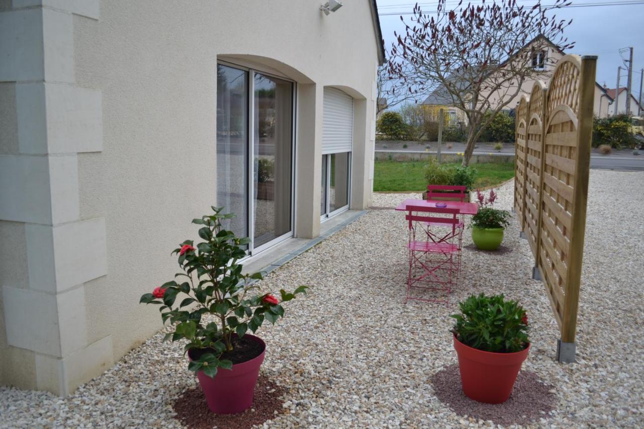 Au Coeur du Bien-Etre, gîte avec piscine chauffée et couverte, SPA, sauna, massages Monteaux Exterior foto