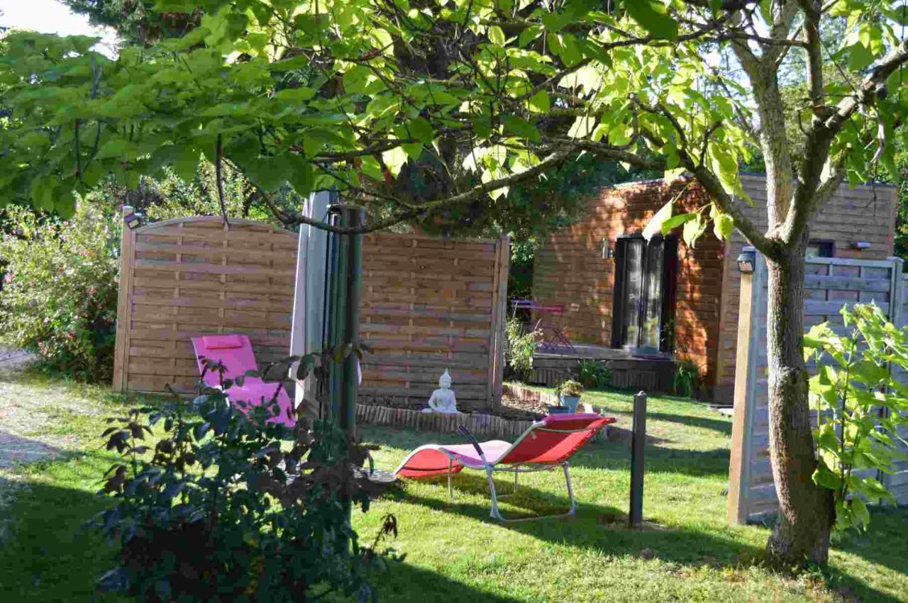 Au Coeur du Bien-Etre, gîte avec piscine chauffée et couverte, SPA, sauna, massages Monteaux Exterior foto