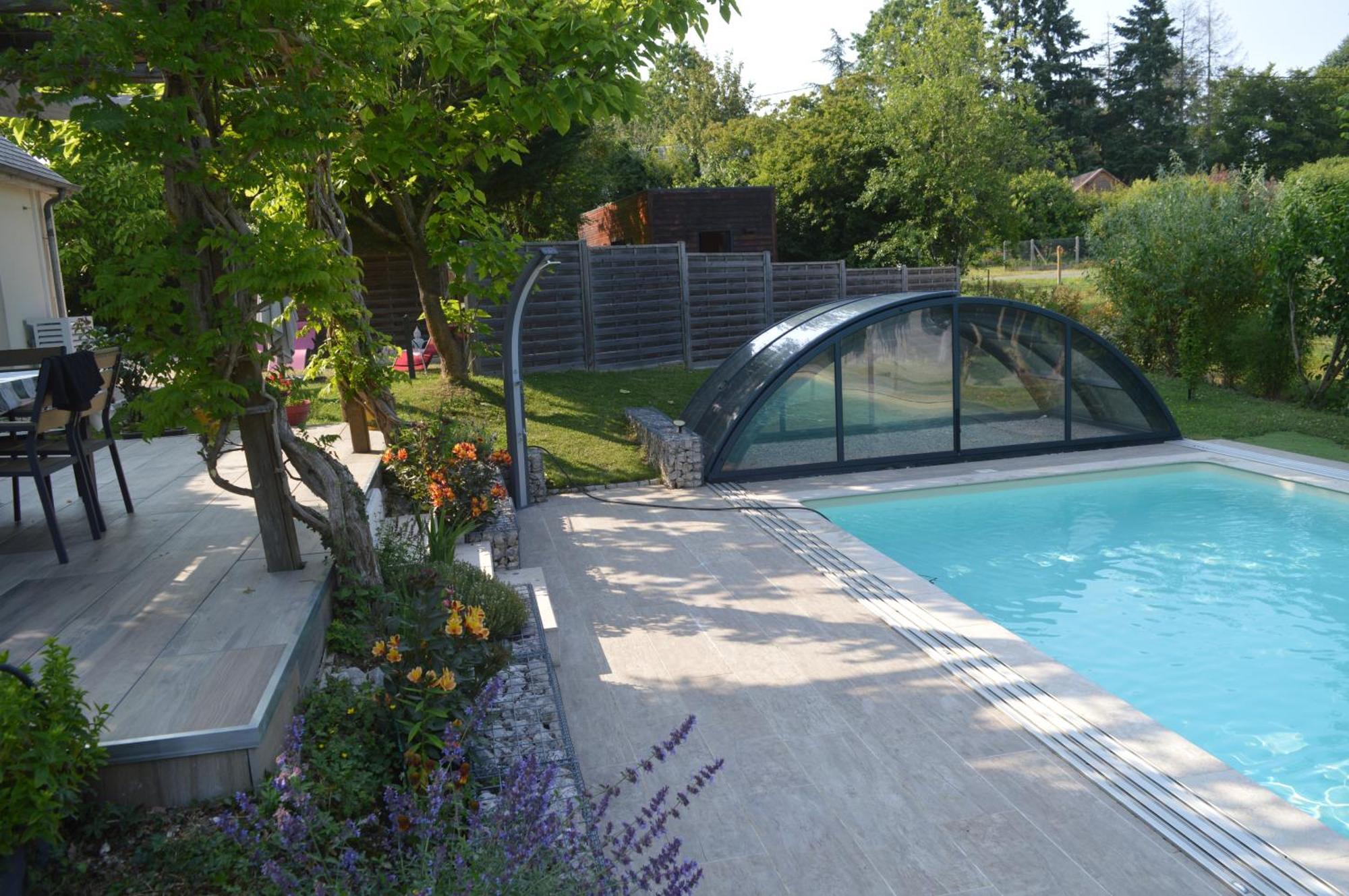 Au Coeur du Bien-Etre, gîte avec piscine chauffée et couverte, SPA, sauna, massages Monteaux Exterior foto